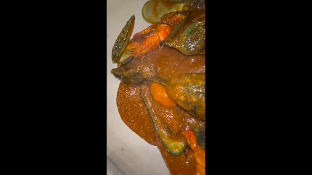 MOST ADDICTED SEAFOOD SAUCE! CUT THE CRAB JAKARTA! смотреть онлайн