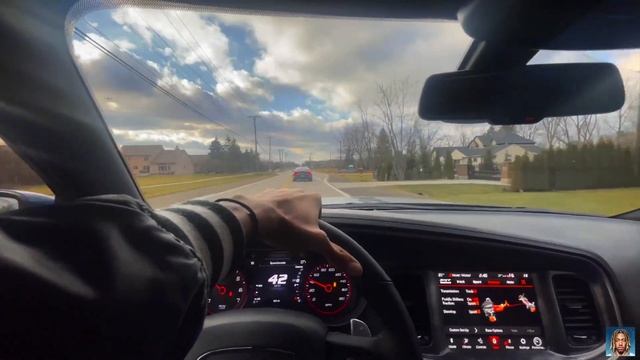 POV CUTTING UP WITH SRT JEEP 392 SCATPACK 5.0 MUSTANG IN DETROIT смотреть онлайн