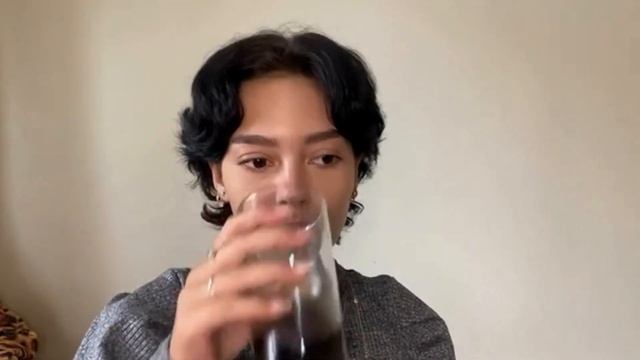 Provando a nova coca cola K-wave смотреть онлайн