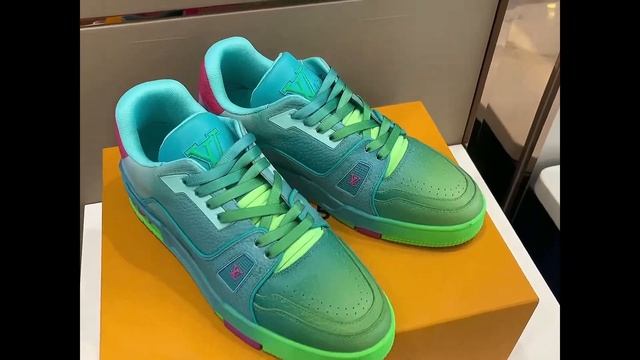 LV TRAINER SNEAKER - LV159 смотреть онлайн
