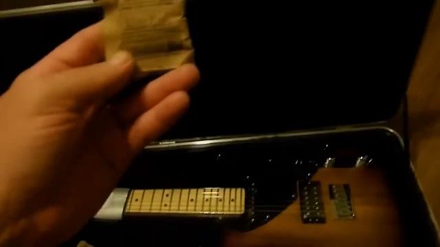 Unboxing Fender Telebration Mahogany Telecaster 60th Anniversary guitar смотреть онлайн