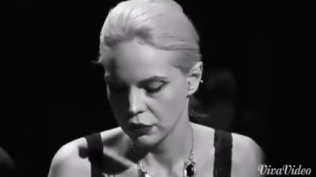 Julia Vang Джулия Ванг ; The March Ahead The Sky Will Open Up смотреть онлайн