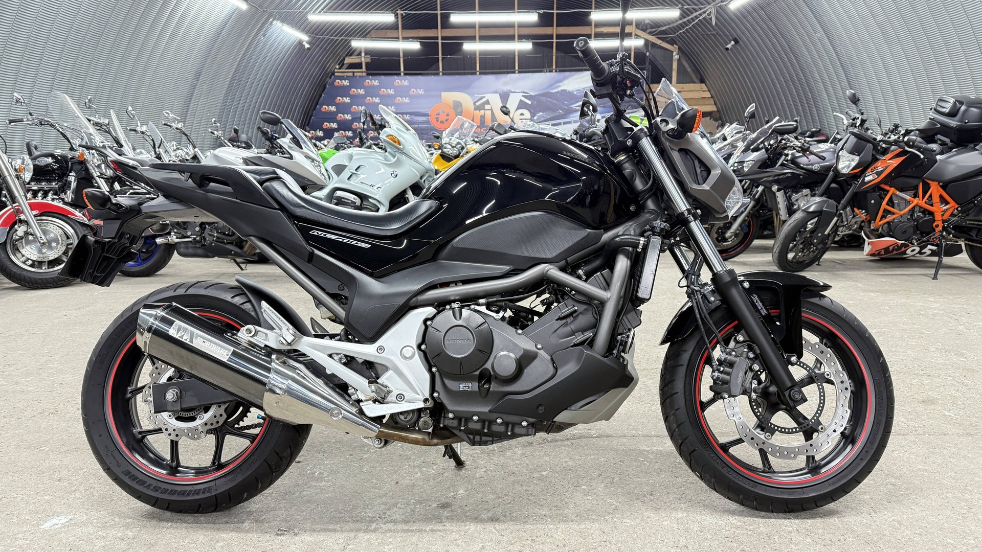 Обзор Honda NC 700SA |В НАЛИЧИИ| смотреть онлайн