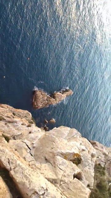 Trabajos Verticales Valencia en acantilado 140 mts. riesgo aventura diversion equipo tecnica rapel. смотреть онлайн