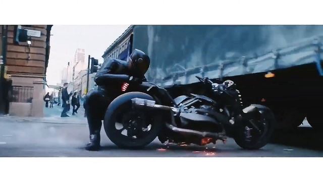McLaren vs Trumph Street Triple RS _ft _ Desiigner Panda смотреть онлайн