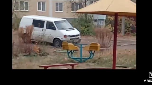 "Как Выжить в Рязани" смотреть онлайн