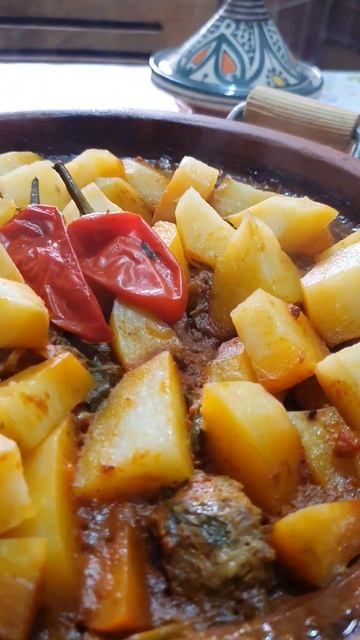 Тажин с говядиной и с овощами готов 😍😍😍🔥🔥🔥 смотреть онлайн