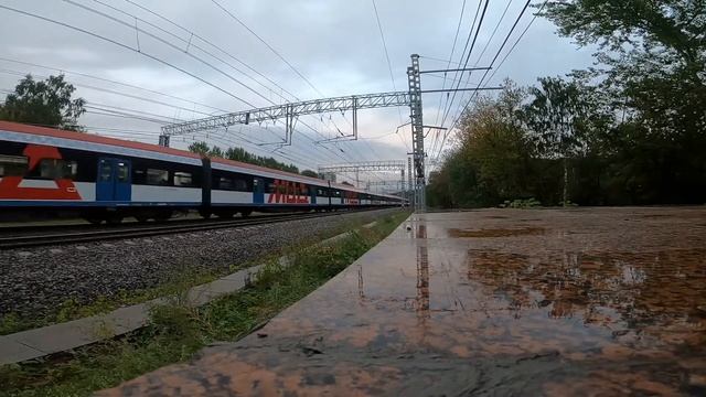 Электропоезд ЭГ2Тв-019 Иволга сообщением "Москва Риж. - Новоиерусалимская" смотреть онлайн