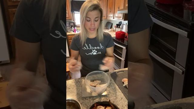 HOW TO…shred a rotisserie chicken смотреть онлайн