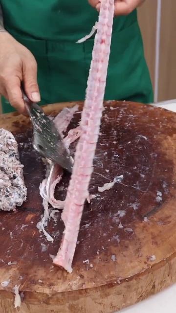 Cara Haluskan Kulit & Tulang Ikan Untuk Jadi Pempek #shorts #tips #tipsandtricks #pempek смотреть онлайн
