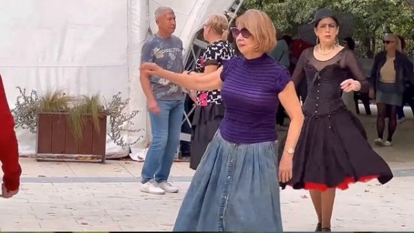 Я  седой,но в душе молодой