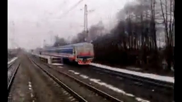 ЭД6 проносится мимо... смотреть онлайн
