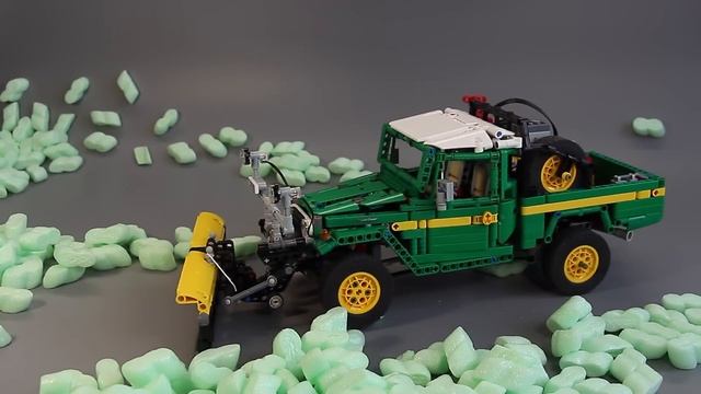 LEGO Toyota LC FJ45 snow plow. Episode 1: Test drive with SBRICK and SNOW смотреть онлайн