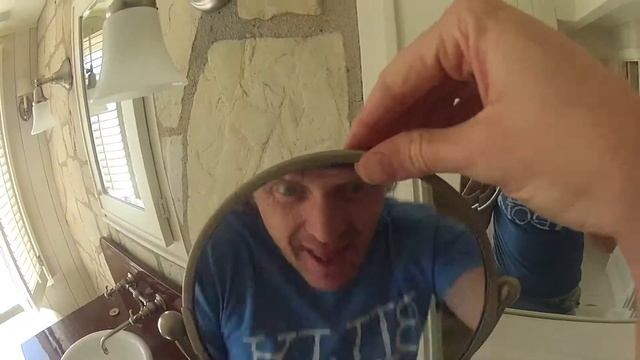 Pose With AIDS смотреть онлайн
