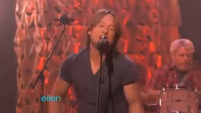 Keith Urban Performs Put You in a Song смотреть онлайн