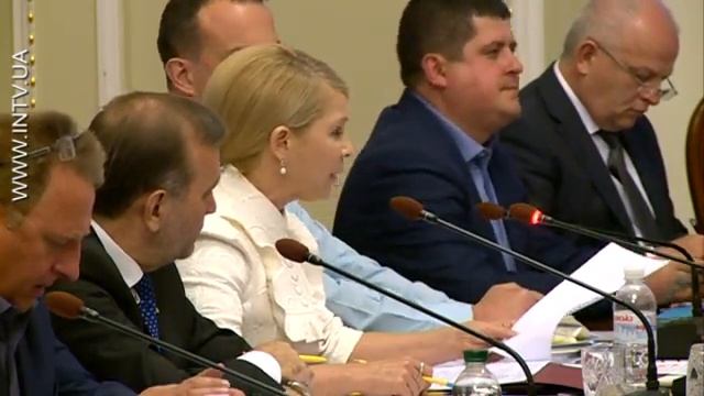 «Батьківщина» вимагає включити до порядку денного питання щодо зменшення тарифів смотреть онлайн