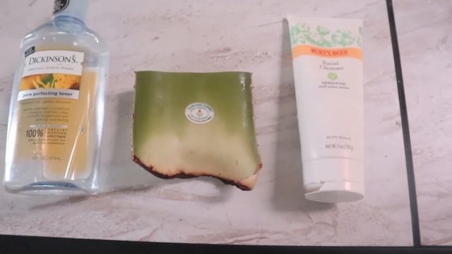 Sensitive Skin Product Review | Zero Waste Skincare Update | Lush Aqua Marina Facial Cleanser Revie смотреть онлайн
