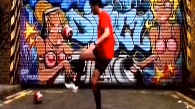 Лучшие футбольные финты 8 Best football (soccer) urban freestyle смотреть онлайн