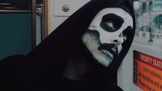 Coyote kid - Skeleton Man (Official Music Video) смотреть онлайн