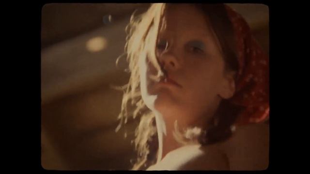 Mia Goth Maxine Minx X смотреть онлайн