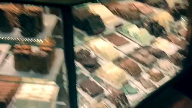 Christina & Will At the Candy Store смотреть онлайн