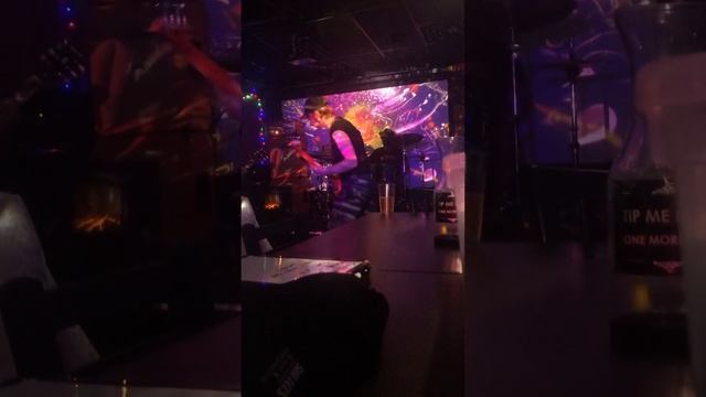 Fuzz Voyage @ New Deal Cafe 7/5/23 w/ Tree Sap Liquid Light Show смотреть онлайн