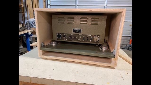 Restoring a WWII SCR-543 (BC-669) Radio Set with Generator смотреть онлайн