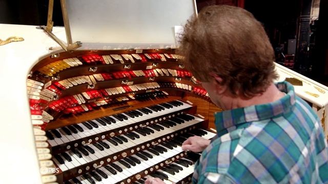 Ohio Theatre Mighty Morton Organ смотреть онлайн