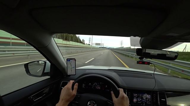 Шкода Кодиак. Разгон до максимальной скорости. смотреть онлайн