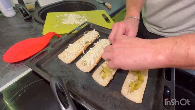 Легкий и простой рецепт запеченный багет с сулугуни смотреть онлайн