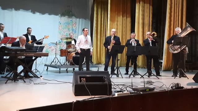 НАВА "Диксиленд" (кер. І.І. Кабацій) - Край, мій рідний край (М. Мозговий) смотреть онлайн