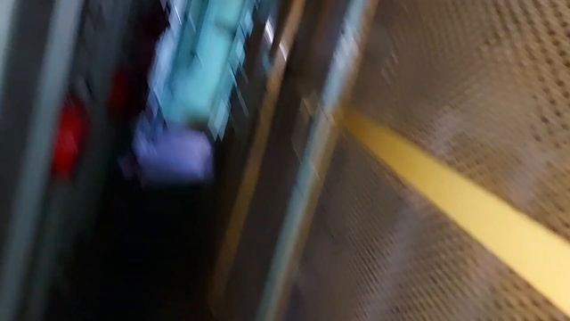 ВЛ80С. Не запускаются Вспом.машины средней секции.