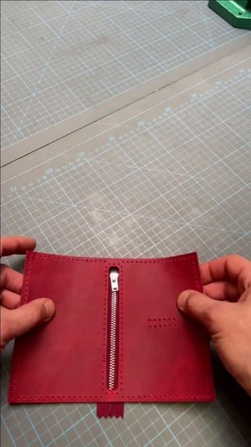 Wallet OSIL in one minute DIY Leathercraft #Shorts смотреть онлайн