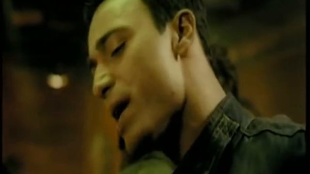 Mustafa Sandal - Araba (2004) ~ Translation - مترجمة