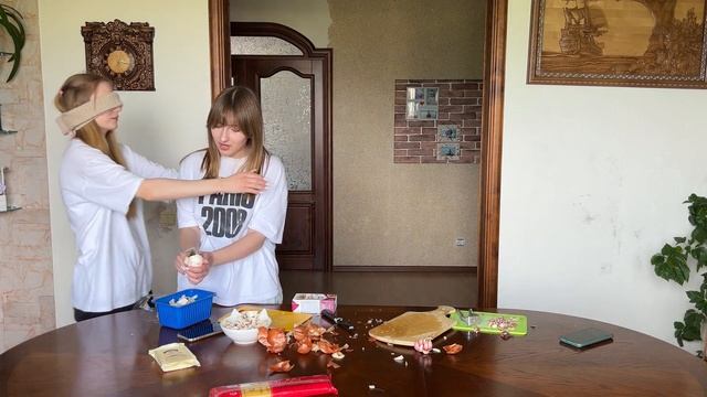 готовим «пасту» ЧОЗАБРЕТТА по челленджу ГЛУХОЙ СЛЕПОЙ НЕМОЙ БЕЗРУКИЙ смотреть онлайн