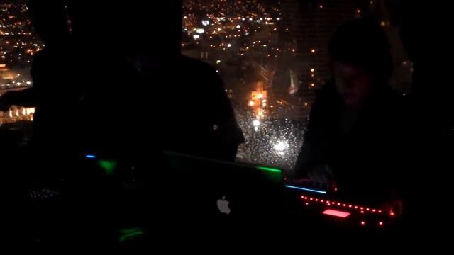 Monocle (live) at Dresscode смотреть онлайн