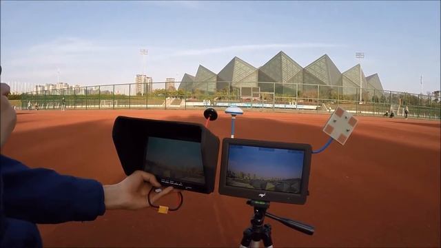 RT406 5.8GHz 40CH 600MW MINI Transmitter смотреть онлайн