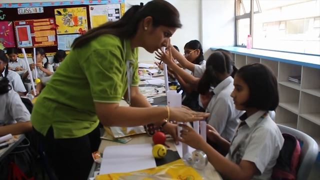Grade_7_B Paper Tower Challenge смотреть онлайн