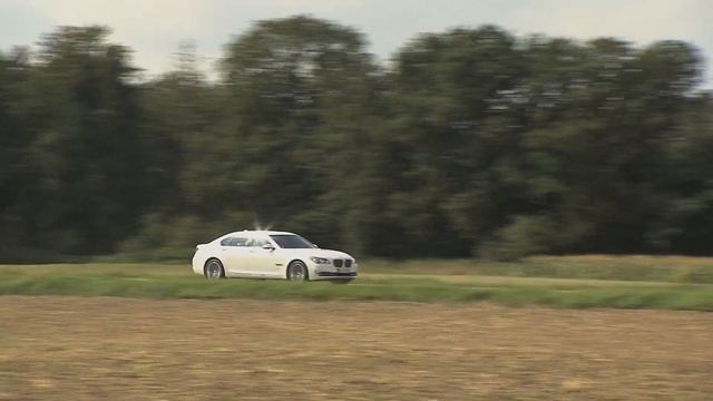 Fahrt im BMW ECO PRO-Modus смотреть онлайн