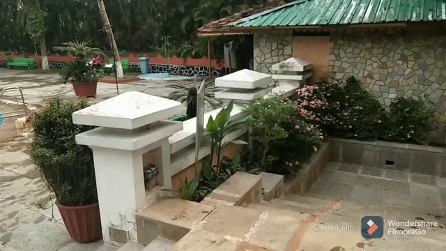 Hotel sai inn holiday resort. near Kihim beach, alibaug beach , Varsoli beach смотреть онлайн