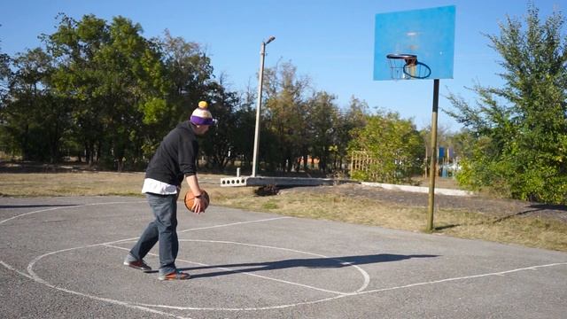 Крутой стритбольный финт смотреть онлайн