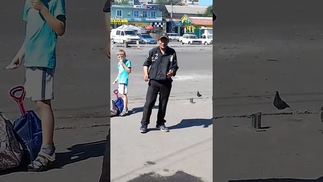 Бомж танцор смотреть онлайн