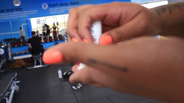 COCO STRONGWOMAN: A LIFTING STORY смотреть онлайн