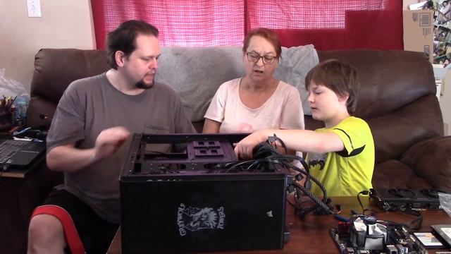 PSU Power Supply Install Teaching Mom Part 3 My 68 year old mother starts building her computer смотреть онлайн