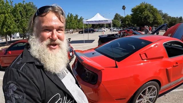 David Shares His Two GT500s at Supercar Sunday Shelby Day смотреть онлайн