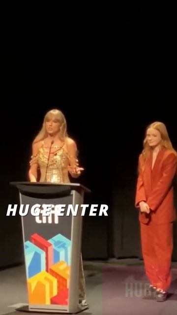 Taylor Swift & Sadie Sink Introducing All too Well in 35mm at Tiff #shorts смотреть онлайн