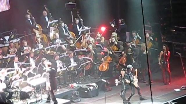 Scorpions Live at Minsk 19/10/2013 Wind Of Change смотреть онлайн