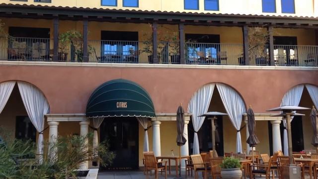 Hotel Valencia's courtyard, Santana Row смотреть онлайн
