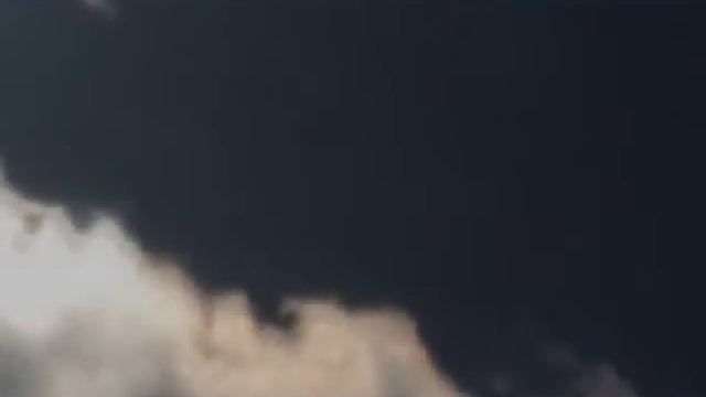 Foto ufo 2 смотреть онлайн