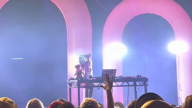 Marc Rebillet - “I’m a Flamingo” (Live @ The Marquee Theatre 11/03/2022) смотреть онлайн
